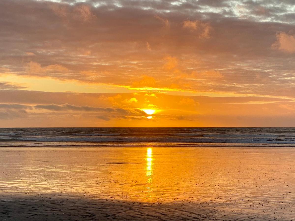 Otaki Beachfront Getaway Экстерьер фото