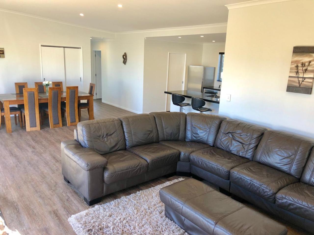 Otaki Beachfront Getaway Экстерьер фото
